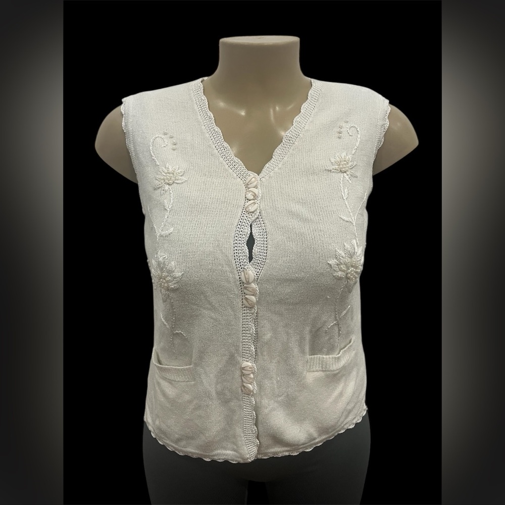 Women’s size L Goldie‎ Knit Vest.